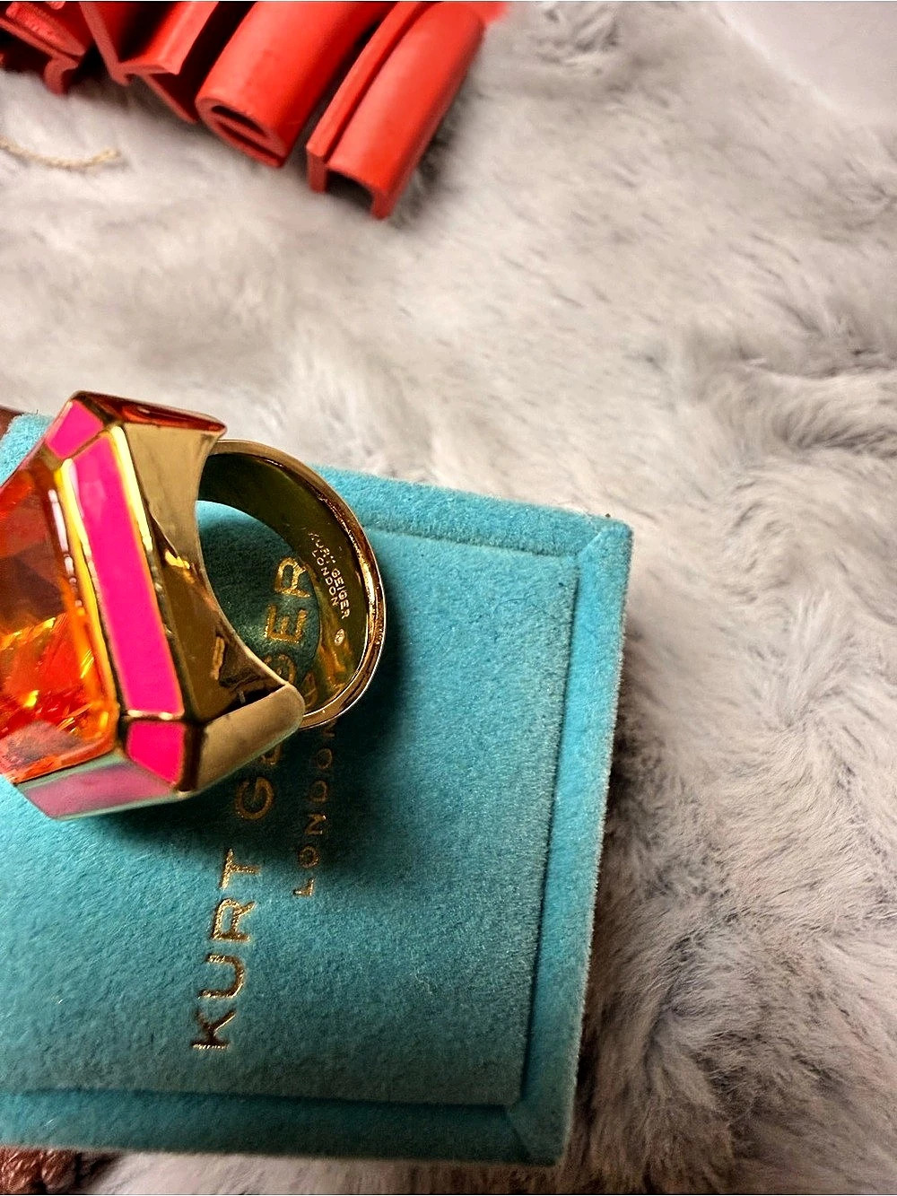 Kurt Geiger London Crystal Eagle Ring Pink & Gold Statement Ring Like New - Picture 8 of 13